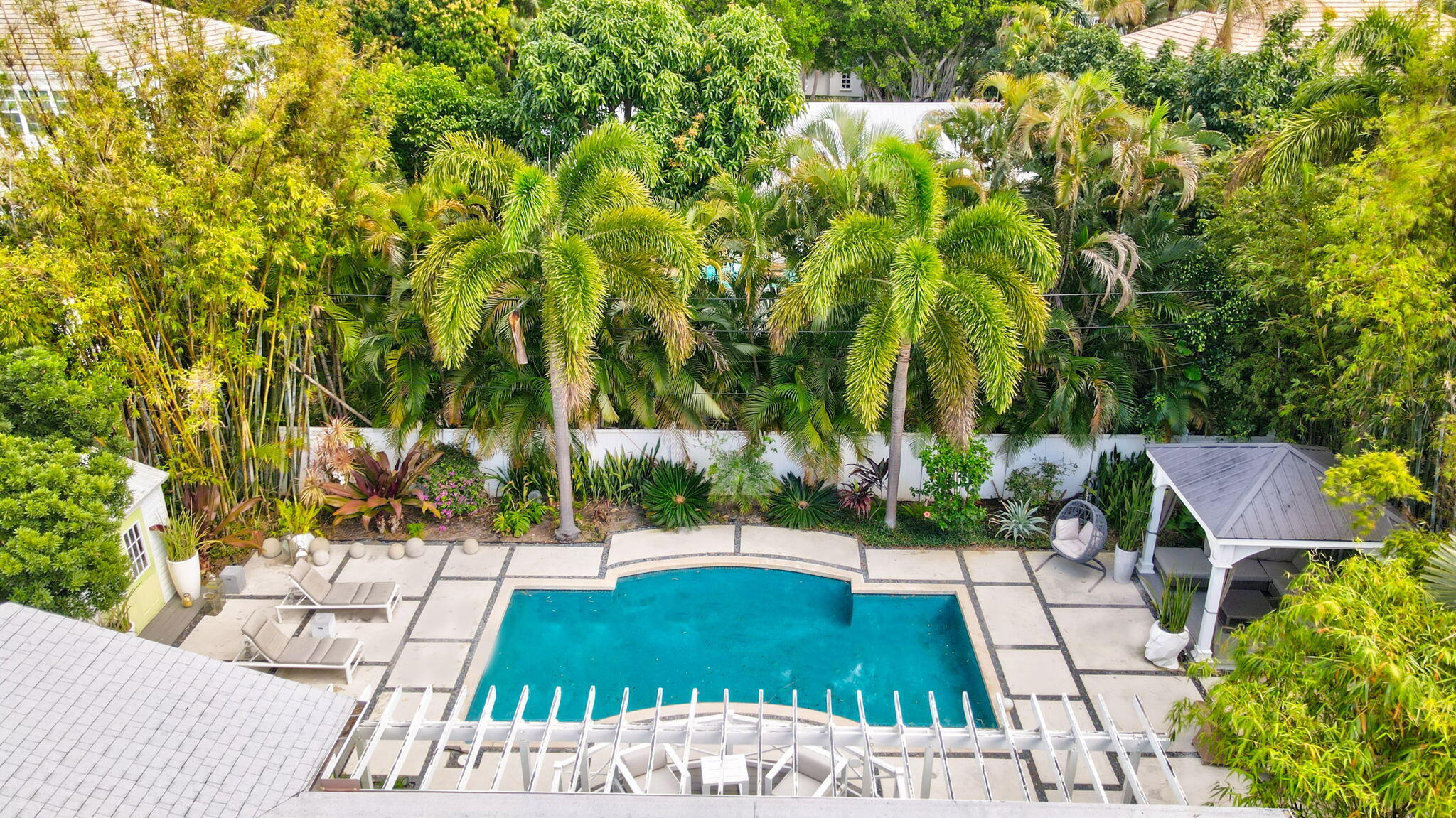 309 Northeast 8th Avenue Delray Beach, FL 33483 - Photo 41 of 43 a view of yard