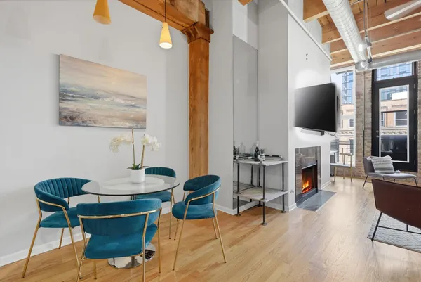 $325,000 | 375 West Erie Street, Unit 408, Chicago, IL 60654