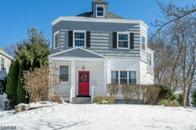 $4,200 | 119 South Fullerton Avenue, Montclair, NJ 07042