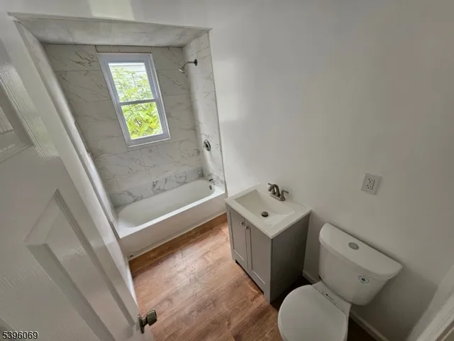 $2,000 | 518 East 23rd Street, Unit 1F, Paterson, NJ 07514