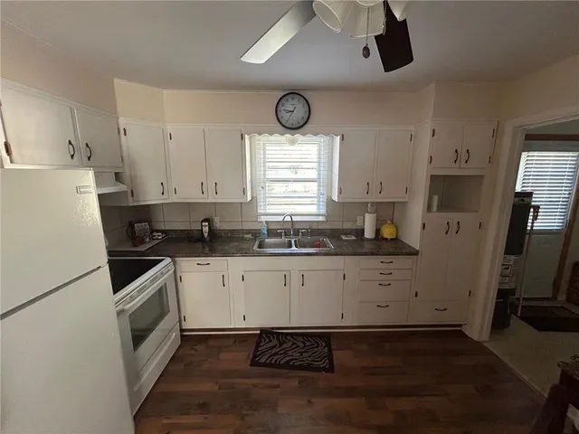 $135,000 | 1833 North Cedar Street, Nevada, MO 64772