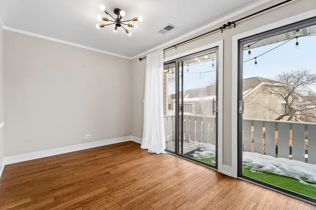 $2,350 | 327 Wildberry Court, Unit C2, Schaumburg, IL 60193