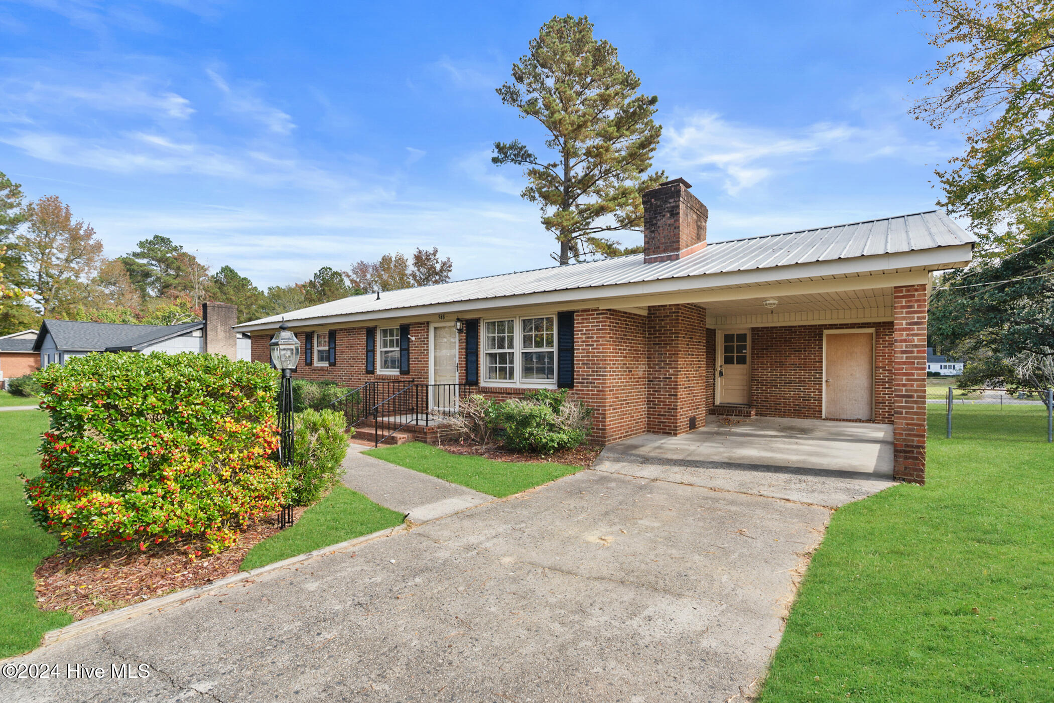948 Montclair Avenue Rockingham, NC 28379 - Photo 3 of 25 DSC03293