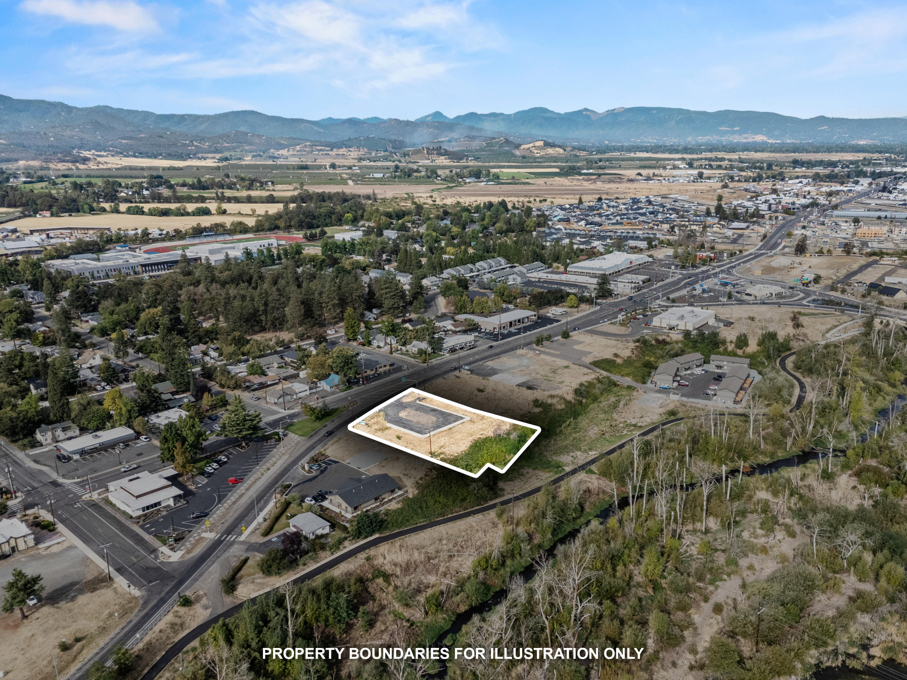 510 North Main Street Phoenix, OR 97535 - Photo 2 of 15 510 North Main - Drone - 14b