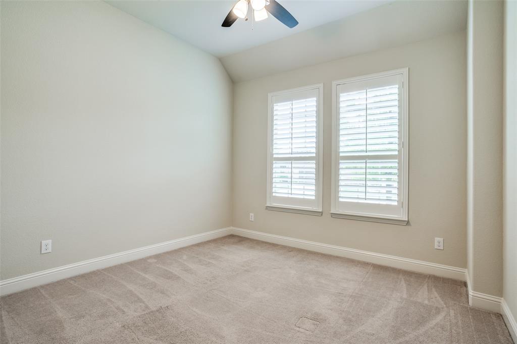 2348 Mare Road Carrollton, TX 75010 - Photo 11 of 21