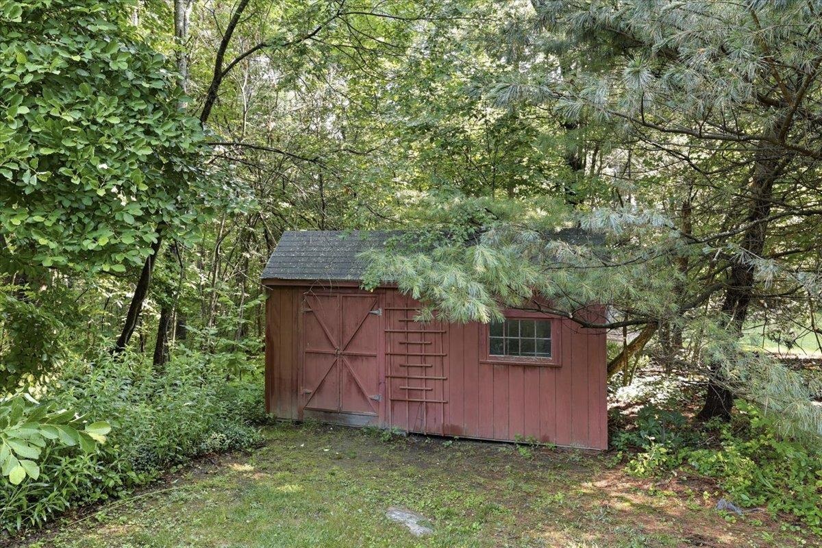 16 Lakeview Way Auburn, NH 03032 - Photo 33 of 45