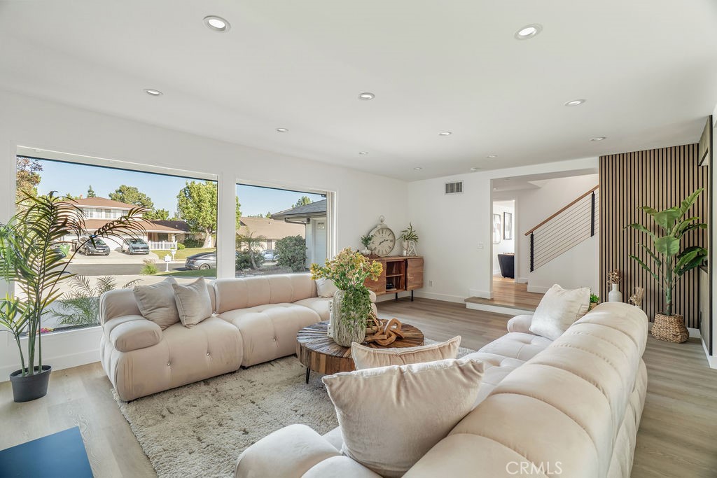 11111 Vanalden Avenue Porter Ranch, CA 91326 - Photo 7 of 17