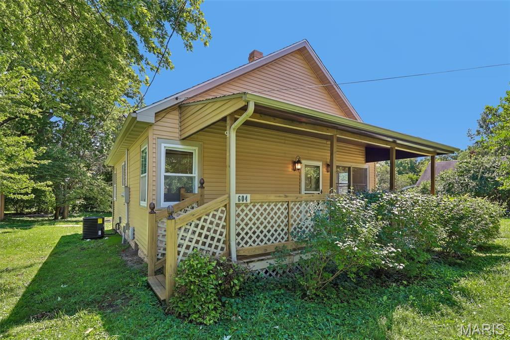 604 North 4th Street Benld, IL 62009 - Photo 1 of 35 Gallery Image 1