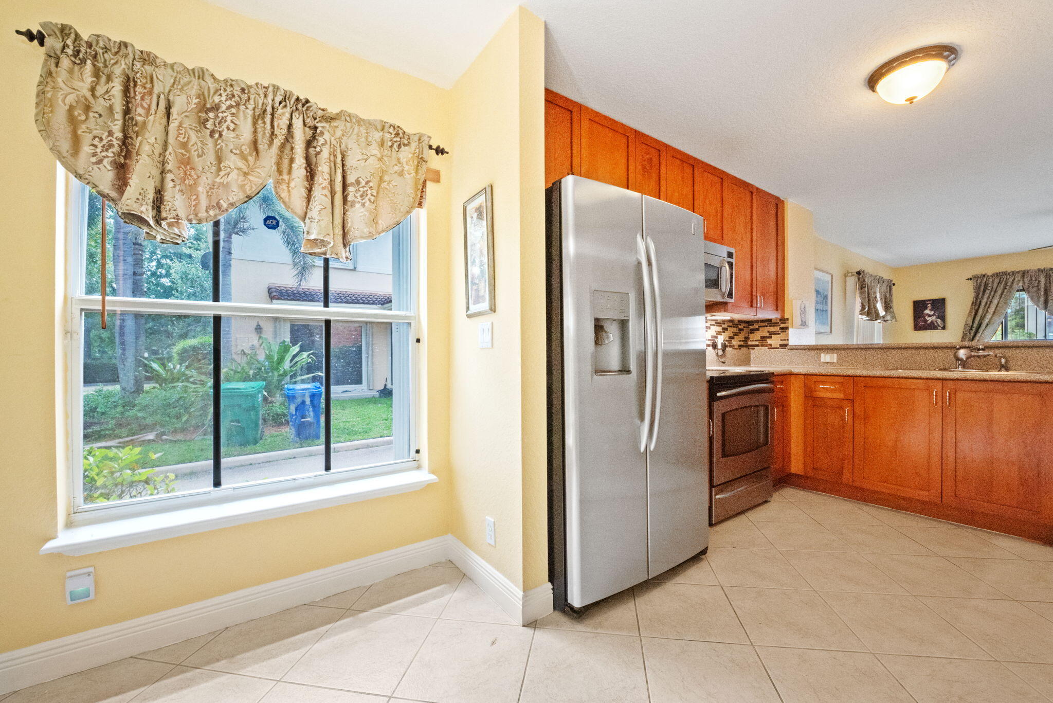 9999 Southwest 26th Court Miramar, FL 33025 - Photo 8 of 29 8-web-or-mls-9999-sw-26th-ct