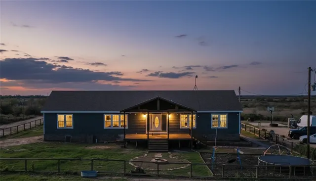 $370,000 | 313 County Road 3033, Orange Grove, TX 78372