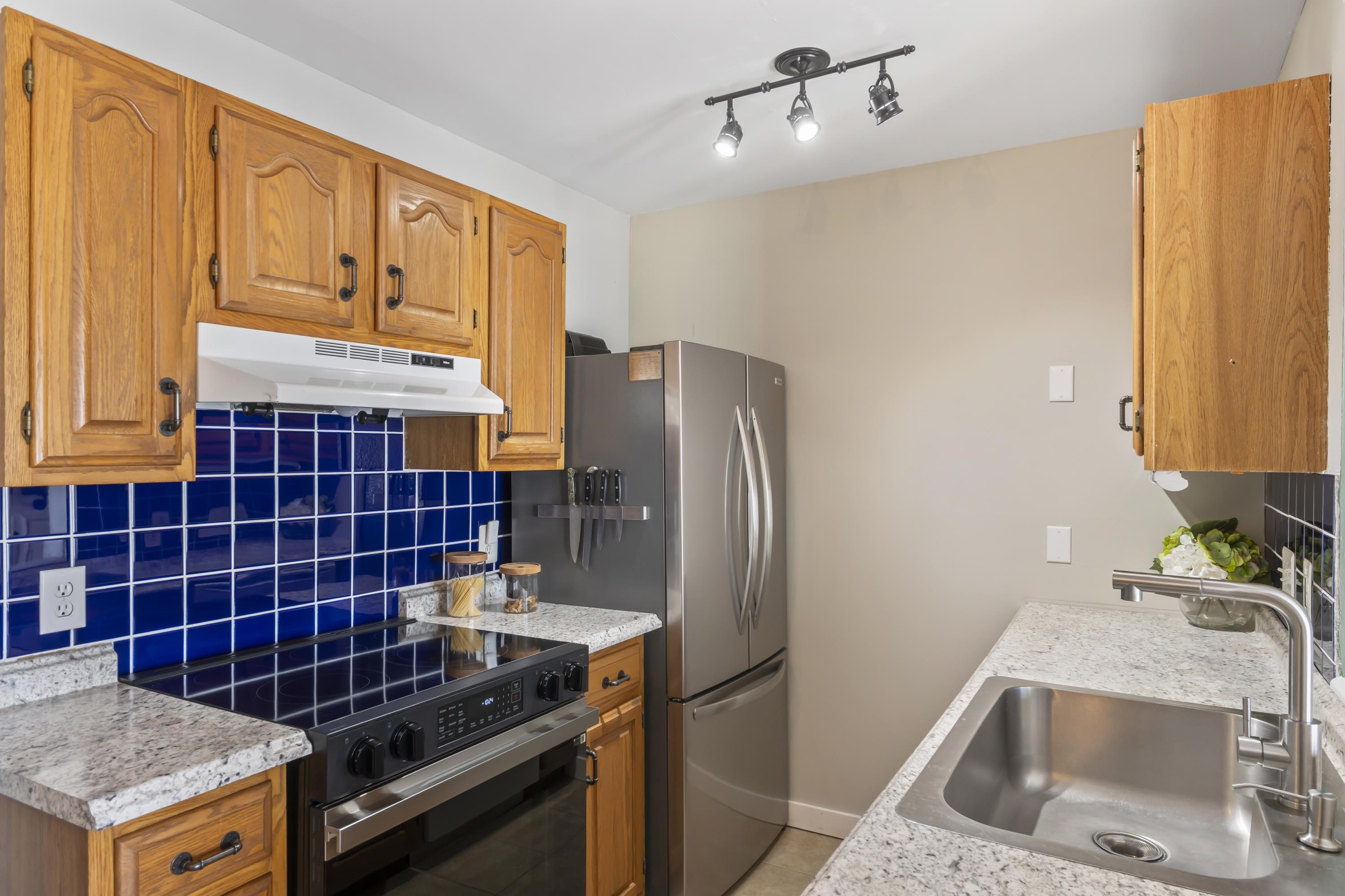 20 Franklin Heights Rochester, NH 03867 - Photo 13 of 31