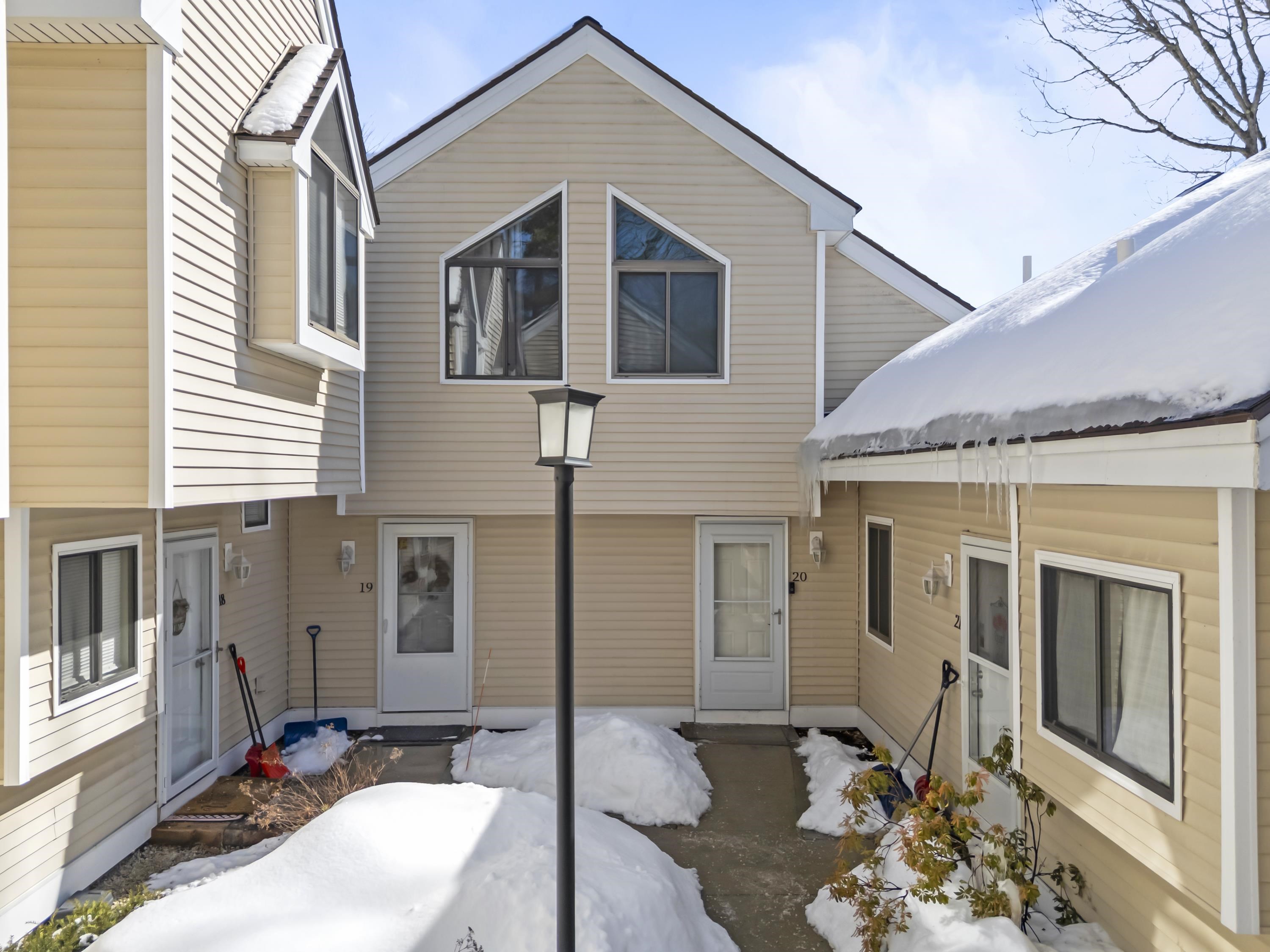 20 Franklin Heights Rochester, NH 03867 - Photo 16 of 31