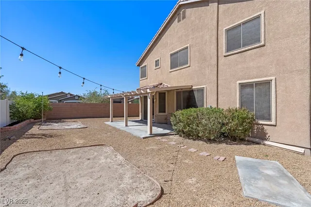$485,900 | 4013 Villa Serena Lane, North Las Vegas, NV 89081