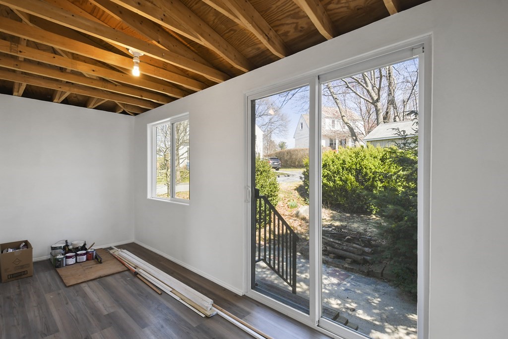 106 Barnard Road Worcester, MA 01605 - Photo 17 of 39 Gallery Image 17