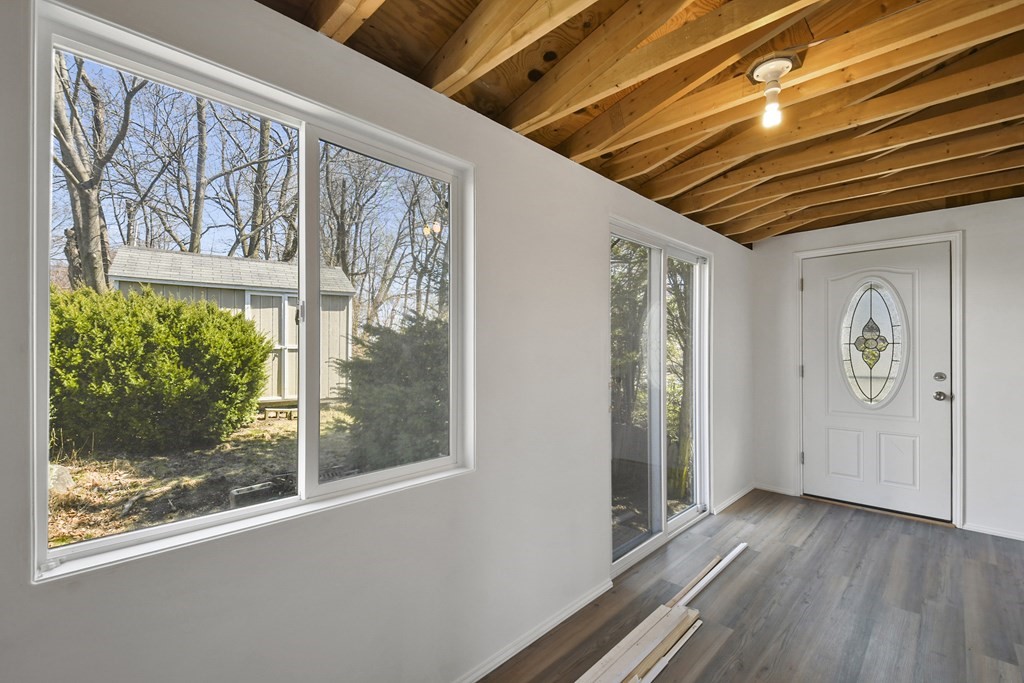106 Barnard Road Worcester, MA 01605 - Photo 18 of 39 Gallery Image 18