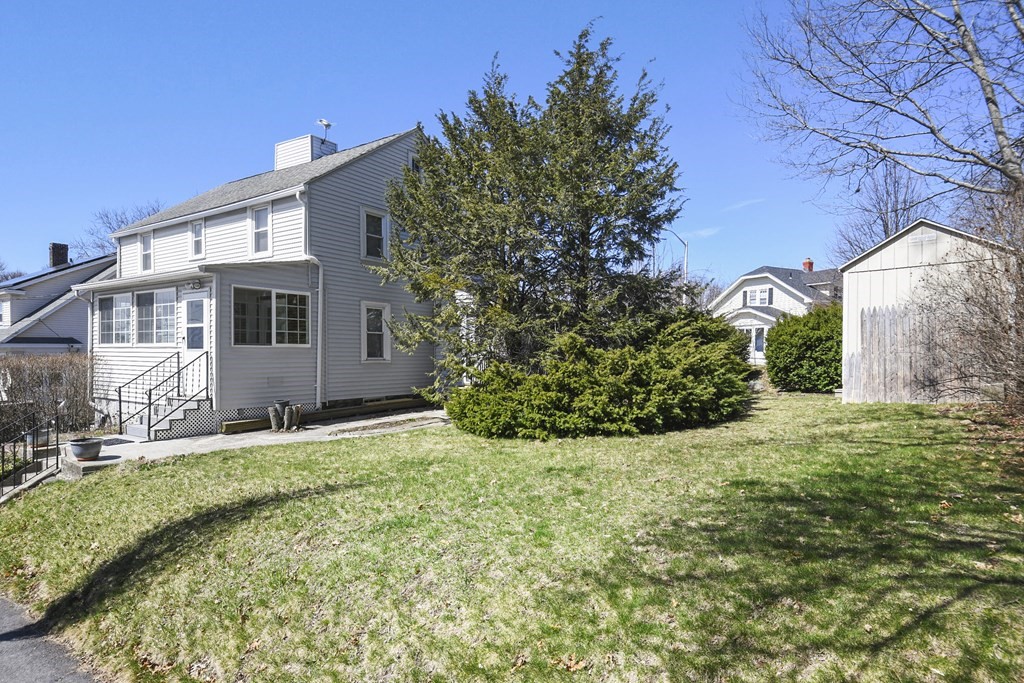 106 Barnard Road Worcester, MA 01605 - Photo 3 of 39 Gallery Image 3