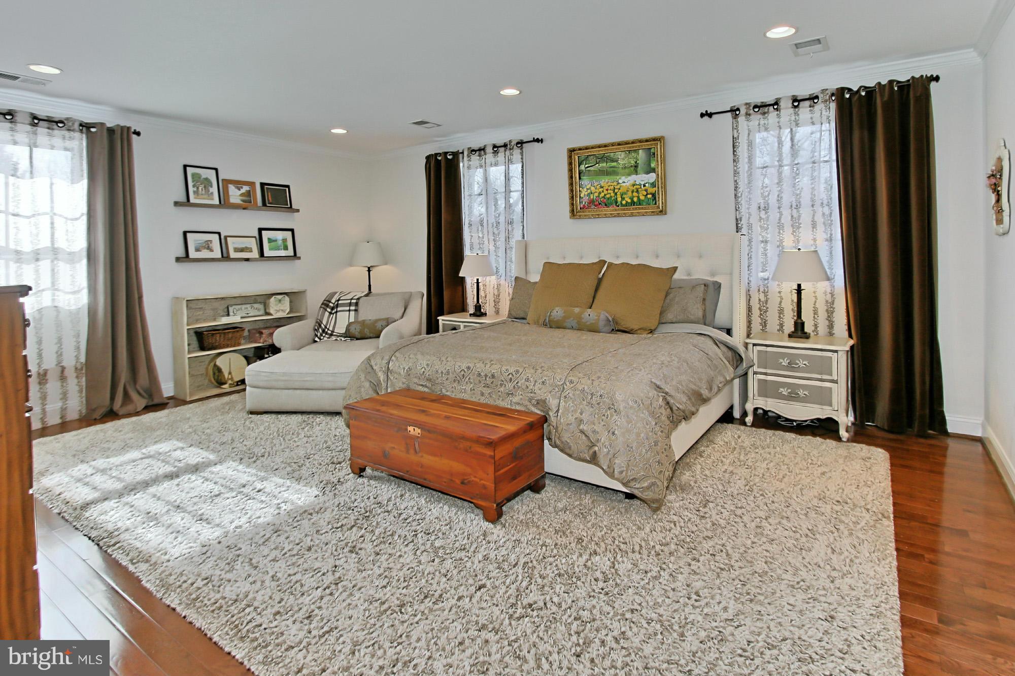 111 West George Mason Road Falls Church, VA 22046 - Photo 18 of 30 Bedroom (Master)