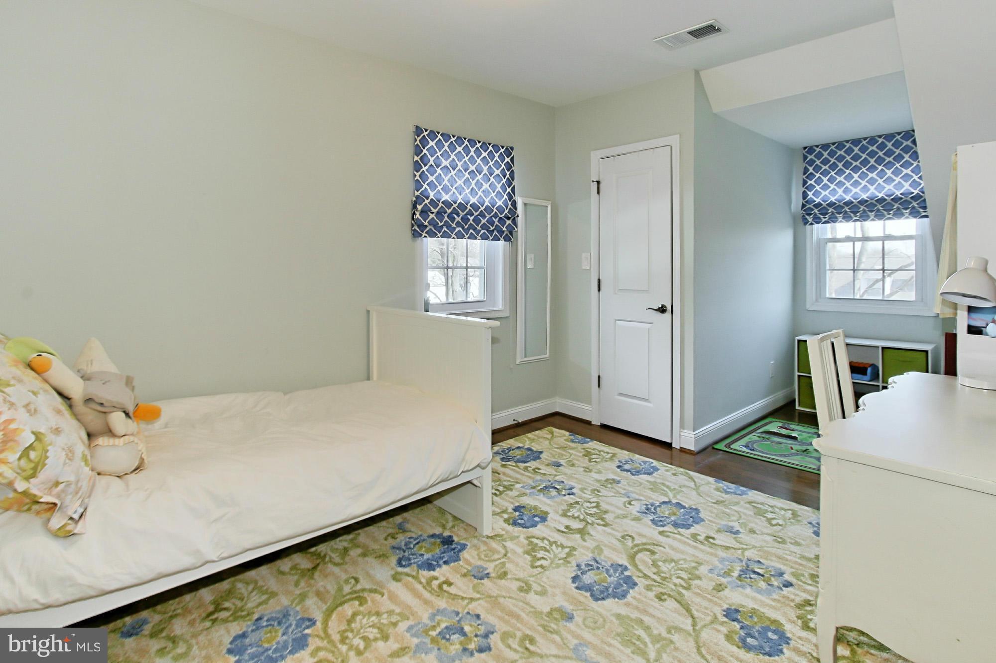 111 West George Mason Road Falls Church, VA 22046 - Photo 23 of 30 Bedroom
