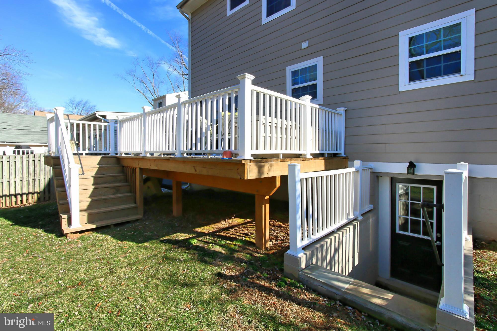 111 West George Mason Road Falls Church, VA 22046 - Photo 29 of 30 Exterior (Rear)