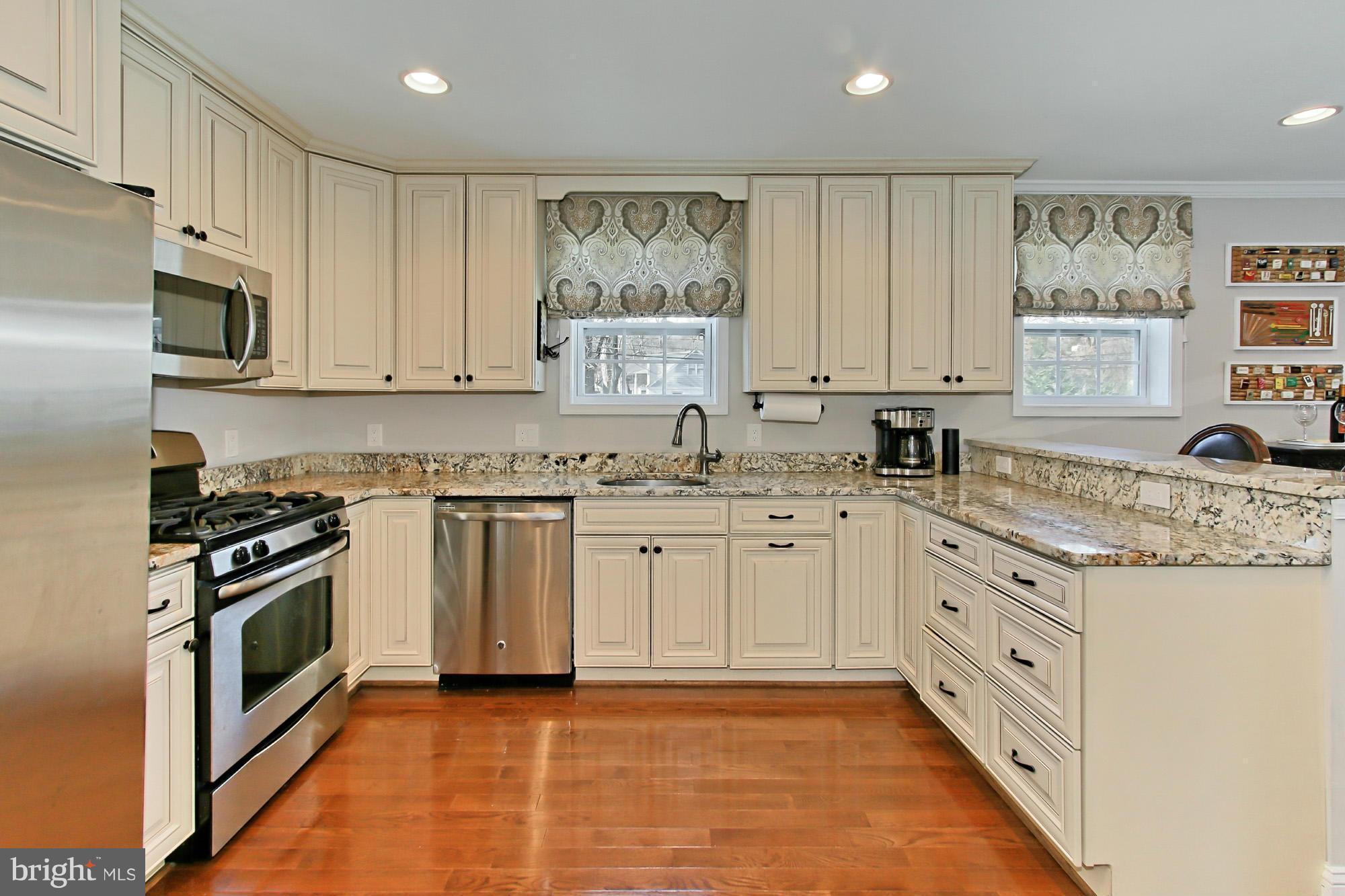 111 West George Mason Road Falls Church, VA 22046 - Photo 9 of 30 Kitchen