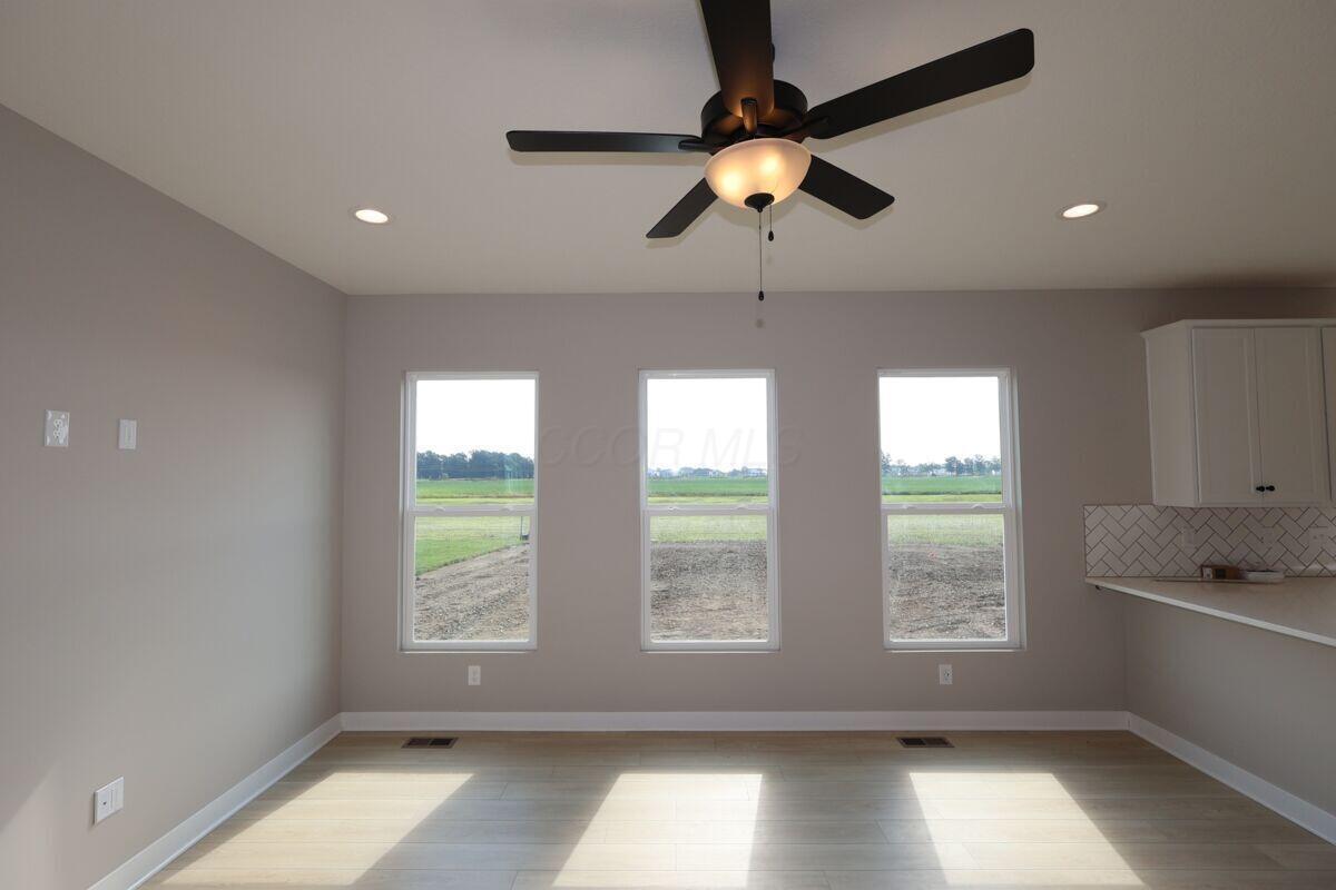 1635 Marie Way Delaware, OH 43015 - Photo 3 of 18 Living Room