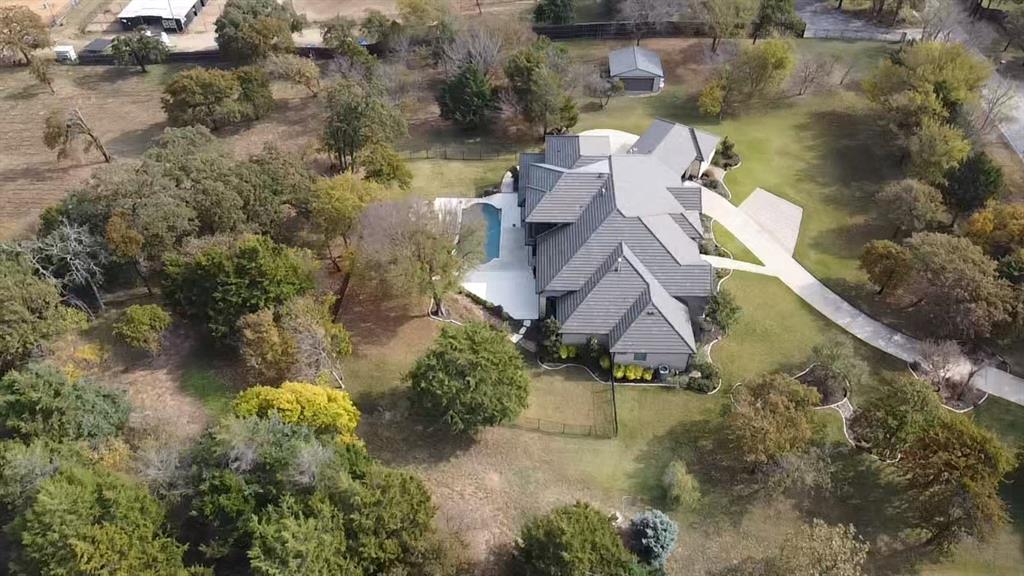 1641 Knox Road Keller, TX 76262 - Photo 38 of 40 an aerial view of a house with a yard