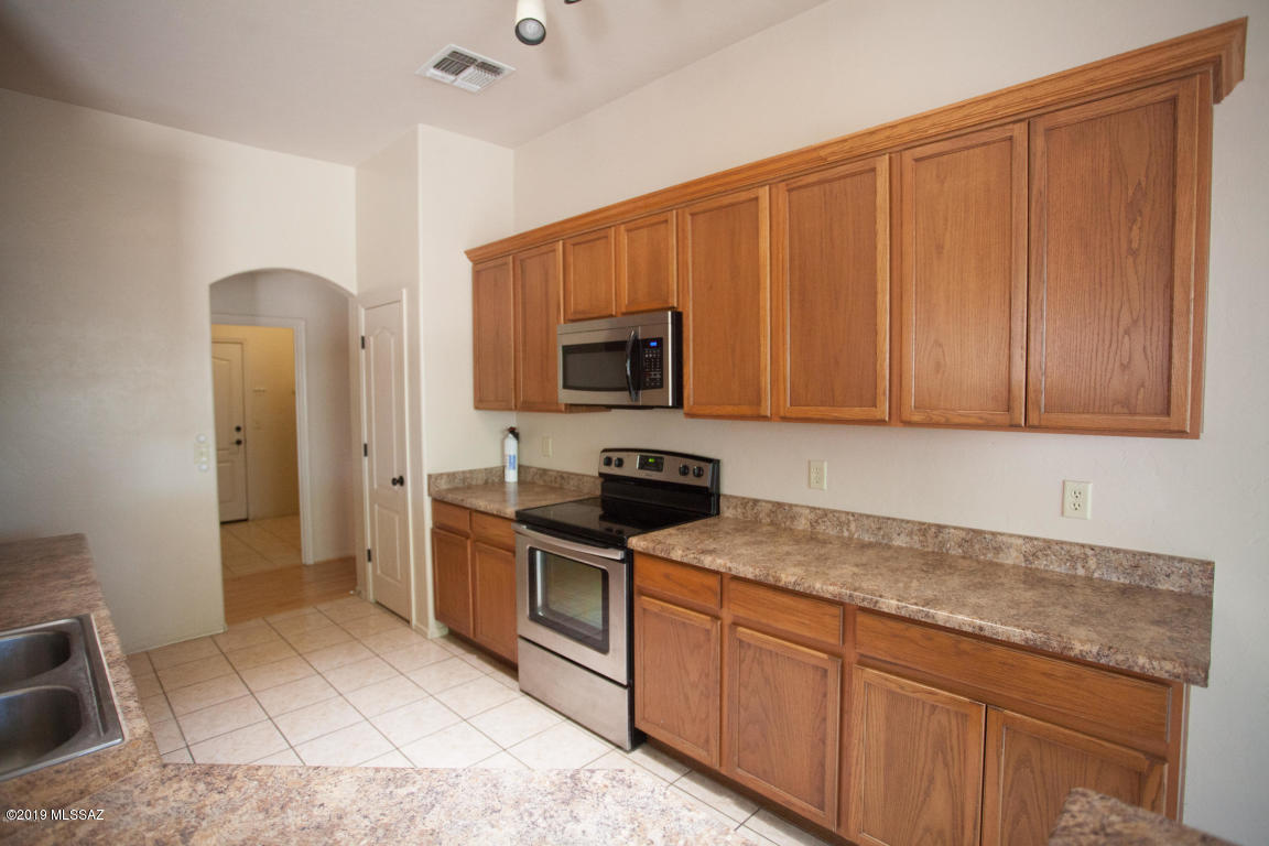 7640 West Rising Ridge Road Tucson, AZ 85743 - Photo 14 of 42 Gallery Image 14