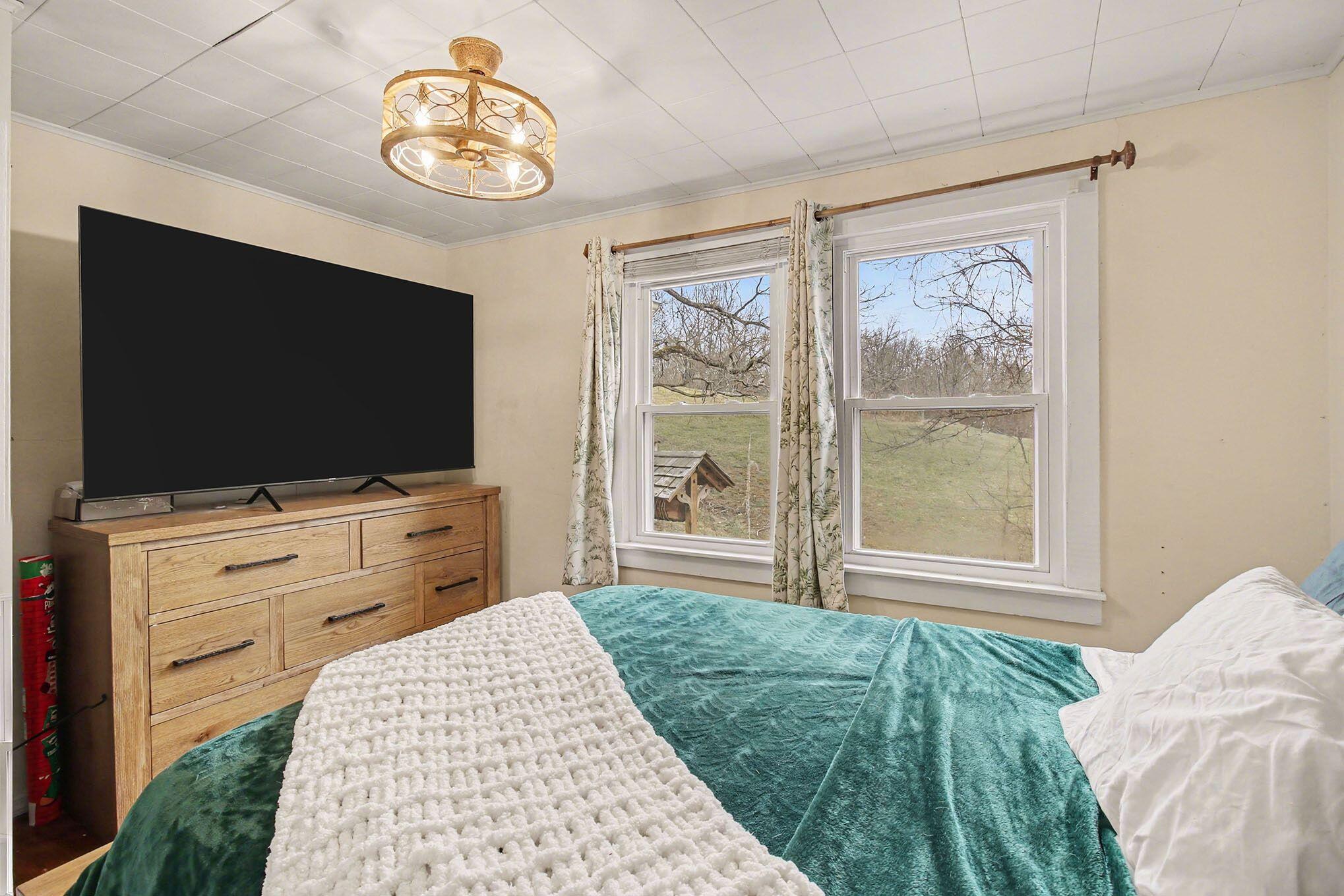 3766 Lipscomb Road Latonia, KY 41015 - Photo 7 of 21 011_file_6138