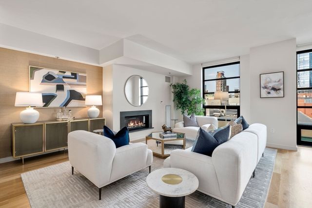 $1,757,500 | 580 Washington Street, Unit 1103, Boston, MA 02111