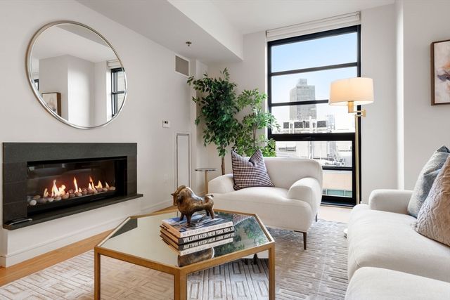 $1,757,500 | 580 Washington Street, Unit 1103, Boston, MA 02111