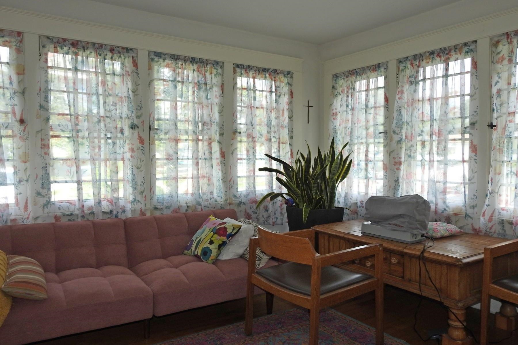 95 Center Street Rutland, VT 05701 - Photo 6 of 16