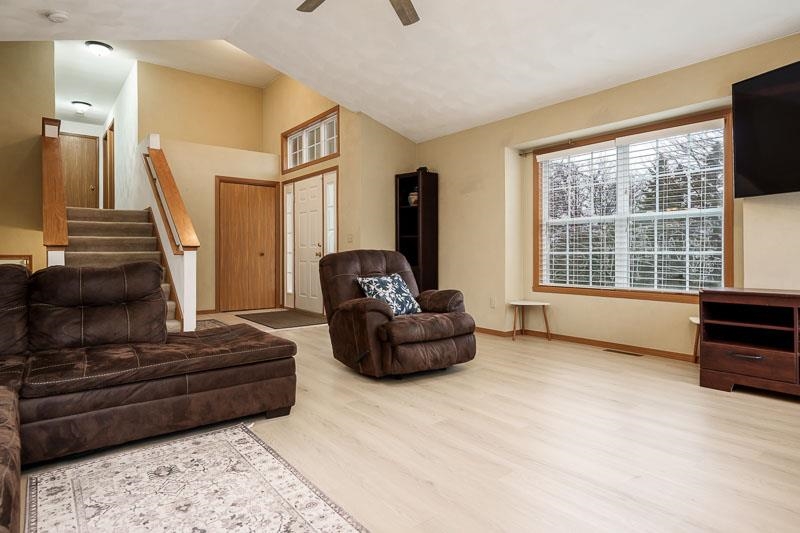 6511 Weaver Road Rockford, IL 61114 - Photo 9 of 37 Gallery Image 9