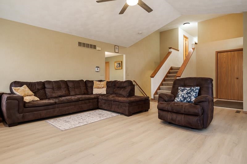 6511 Weaver Road Rockford, IL 61114 - Photo 10 of 37 Gallery Image 10