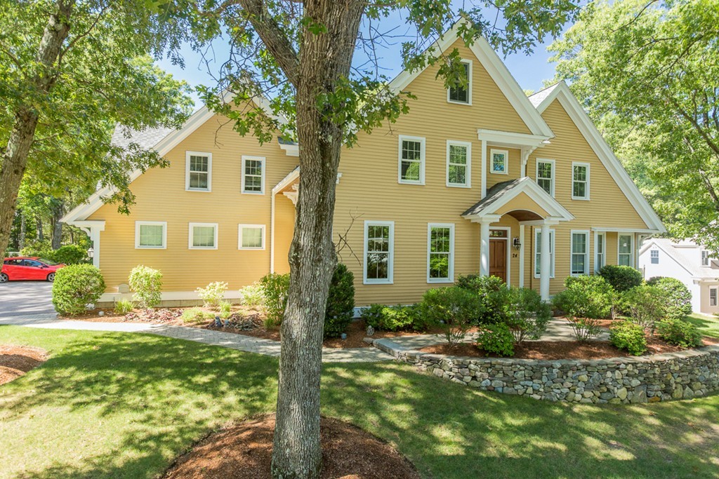 24 Tufts Road Lexington, MA 02421 - Photo 2 of 25