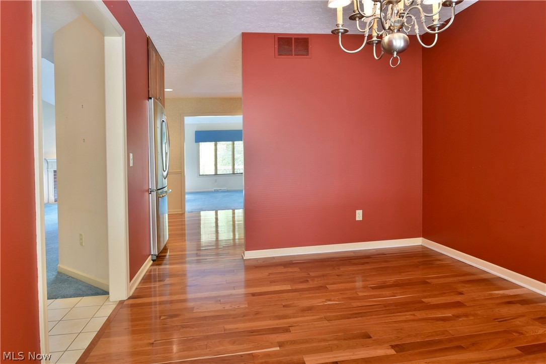 8933 Inverrary Warren, OH 44484 - Photo 12 of 35 Gallery Image 12