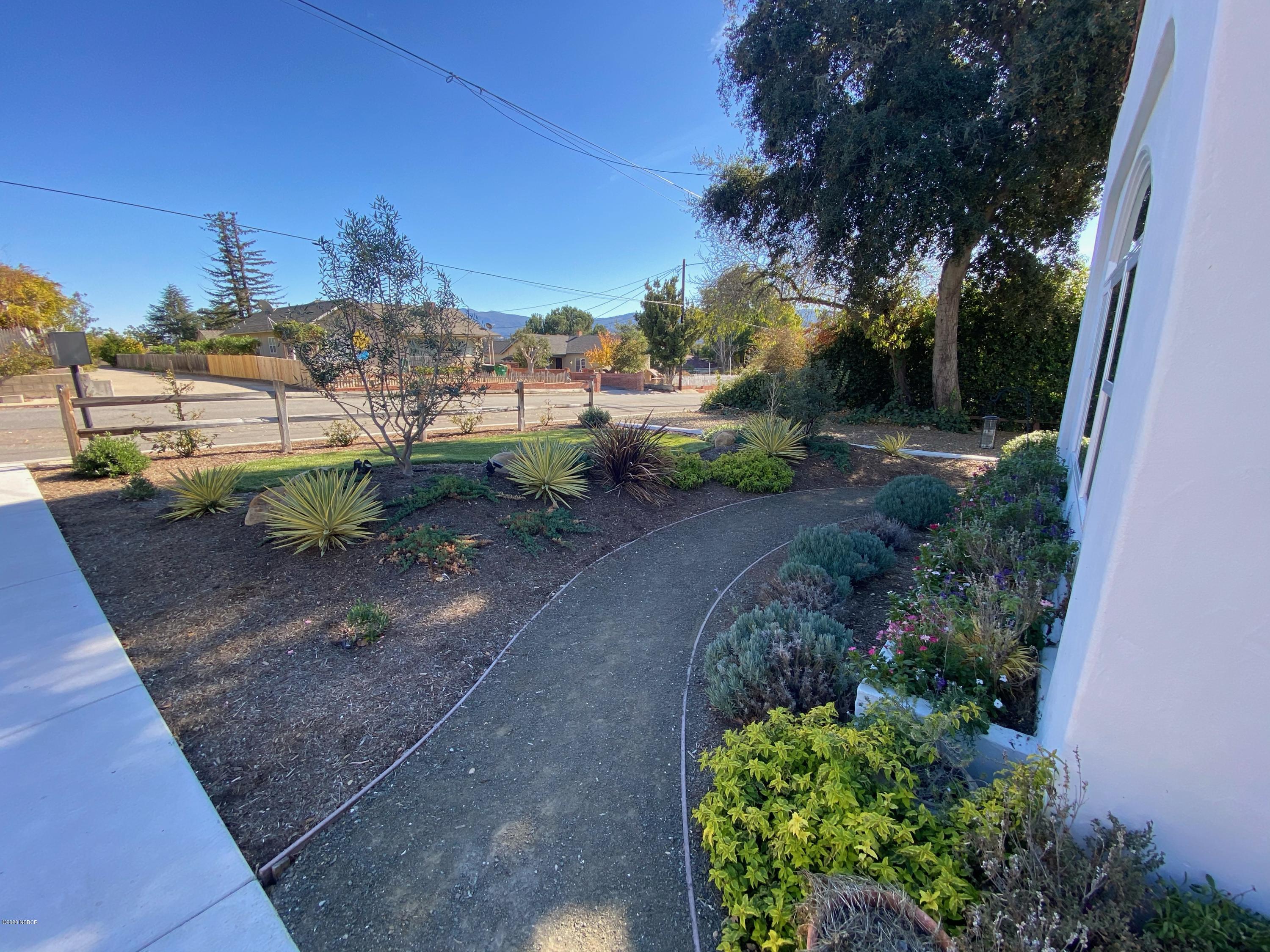 575 Pine Street Solvang, CA 93463 - Photo 21 of 23 Front view