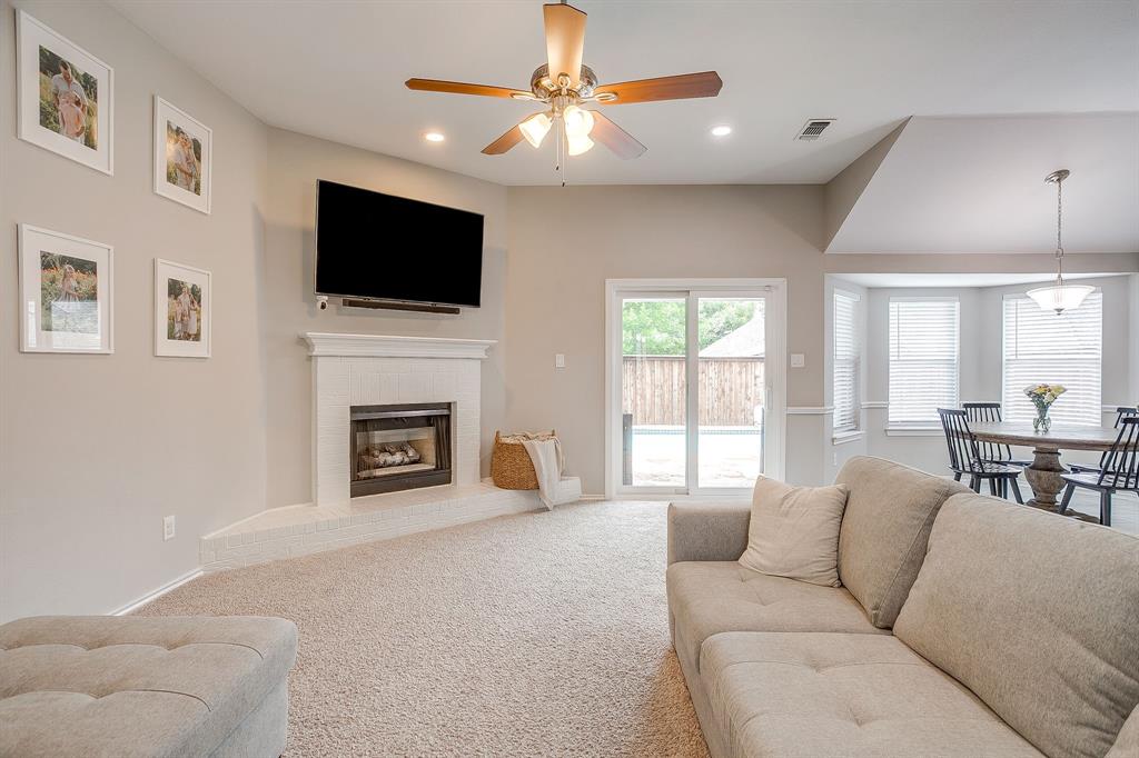2107 Nichols Trail Mansfield, TX 76063 - Photo 8 of 39