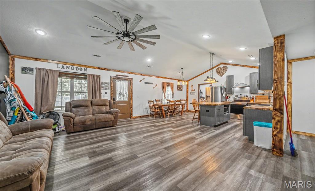 29032 Sequoia Road Laquey, MO 65534 - Photo 4 of 37