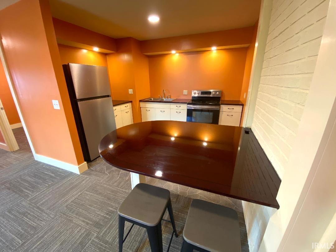 956 Southwest C Street Linton, IN 47441 - Photo 11 of 21