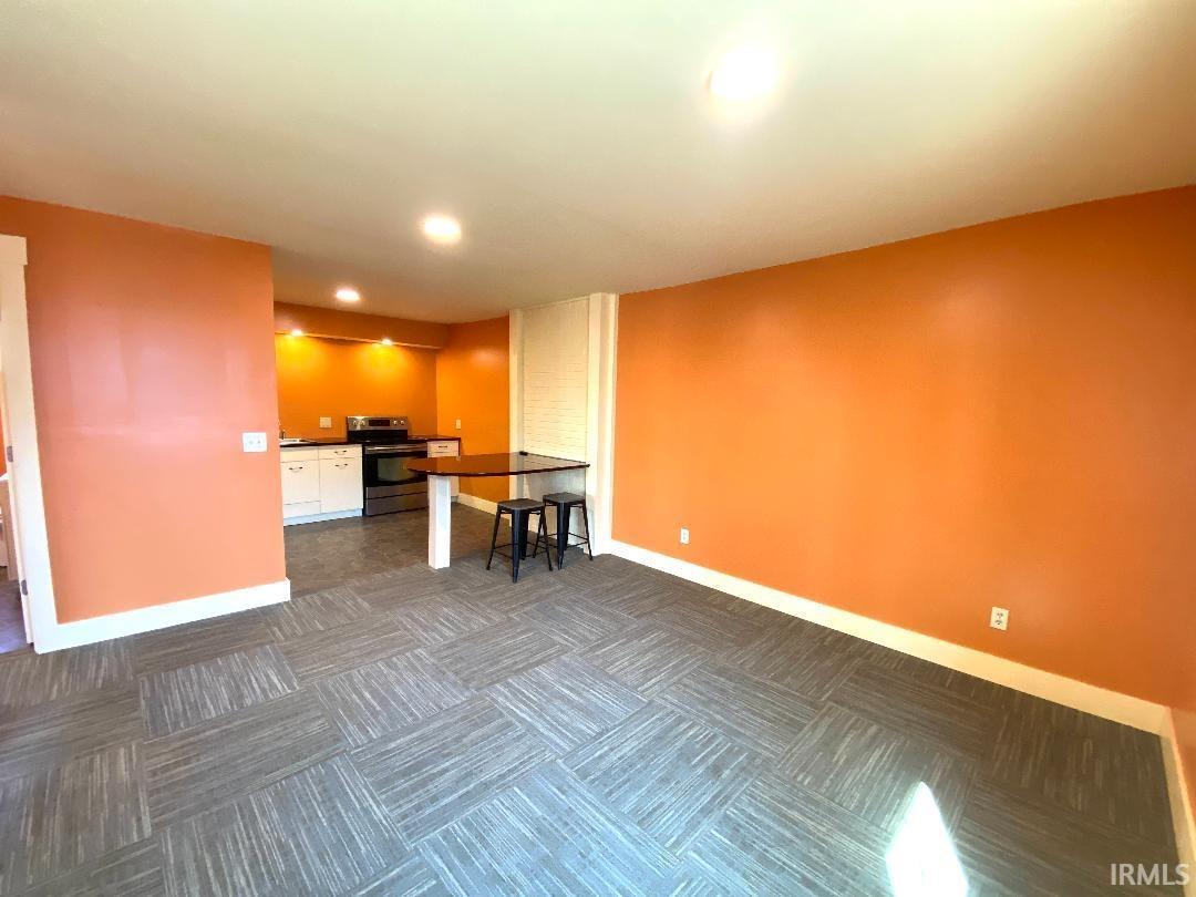 956 Southwest C Street Linton, IN 47441 - Photo 5 of 21