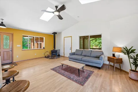 $724,000 | 13871 Greenhaven Lane, Grass Valley, CA 95945