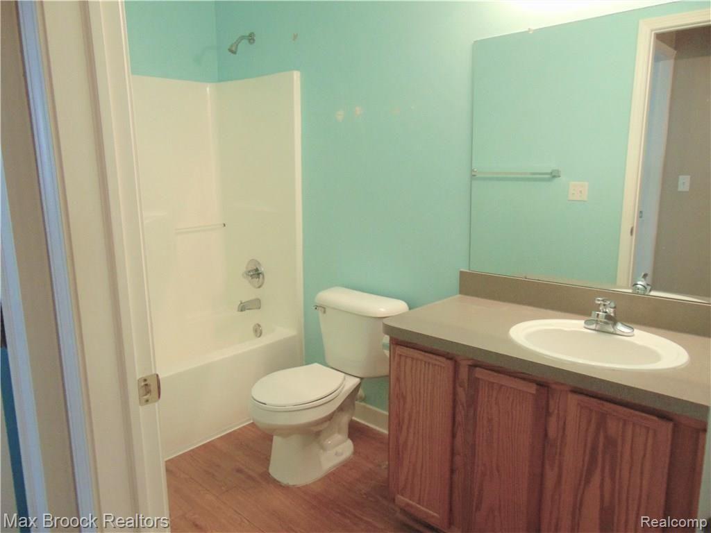 3917 Berkeley Avenue Canton, MI 48188 - Photo 12 of 16