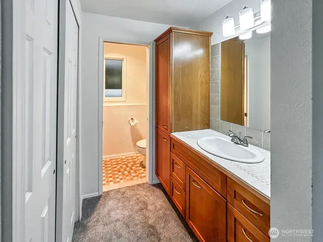 a bathroom with a tub