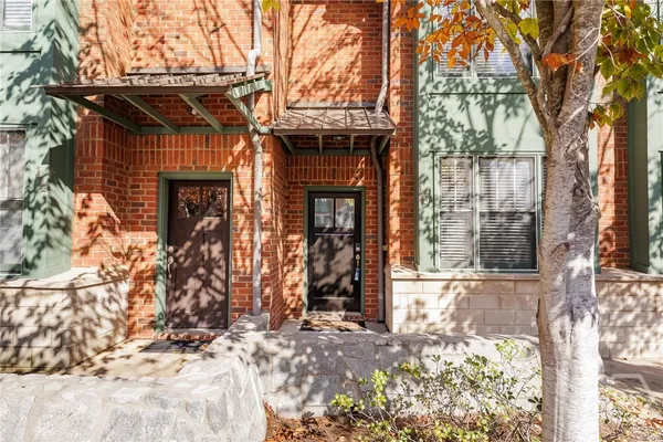 $2,000 | 1500 Timothy Road, Unit B15, Athens, GA 30606