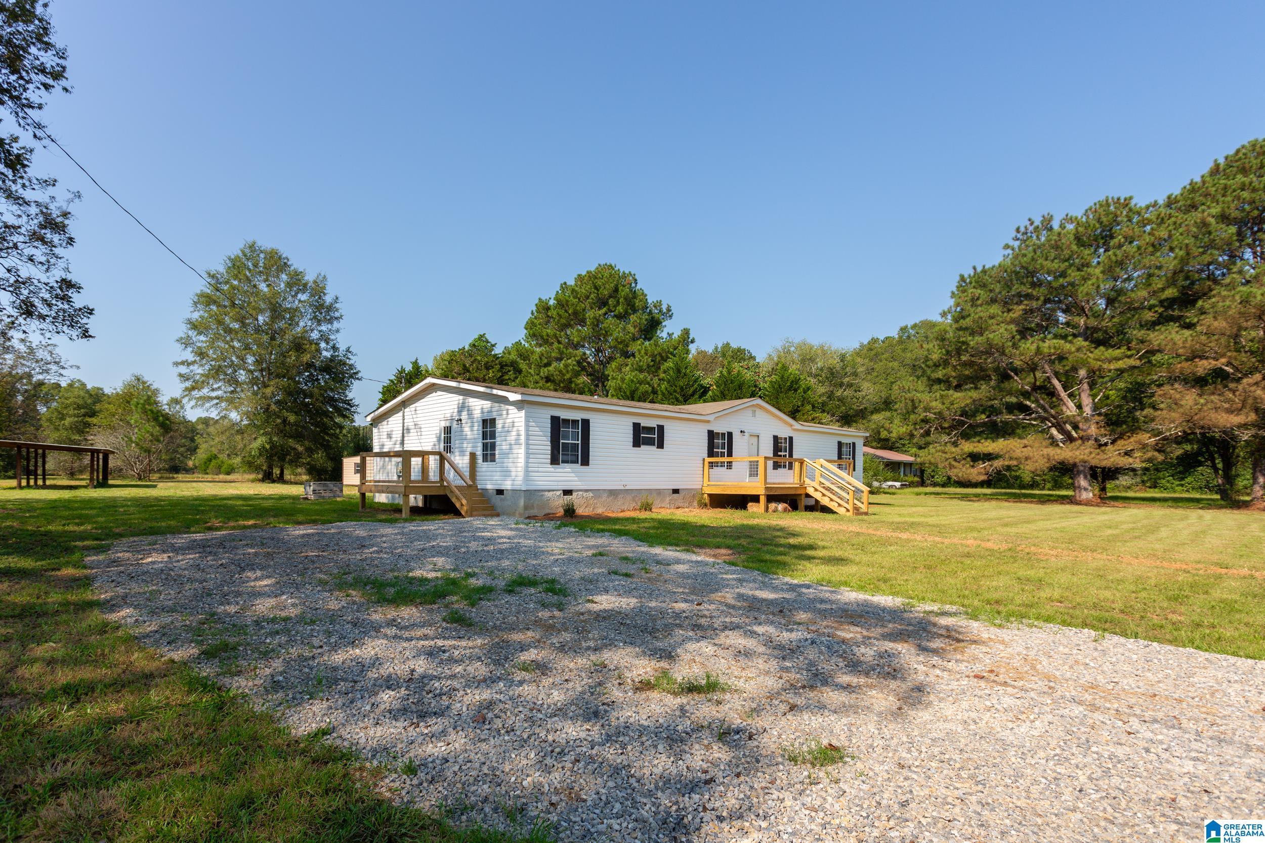 4075 Renfroe Road Talladega, AL 35160 - Photo 2 of 36