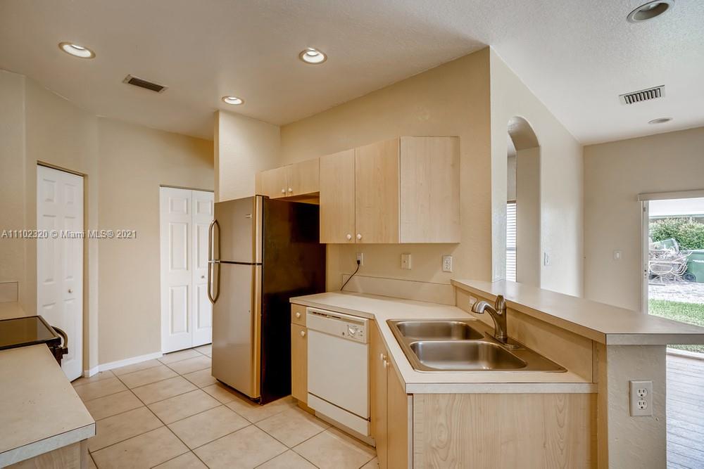 1531 Southeast 20th Road, Unit 1531 Homestead, FL 33035 - Photo 11 of 32