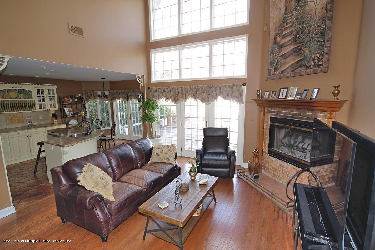 203 Radcliff Road Staten Island, NY 10305 - Photo 13 of 39 IMG_9300_Fotor