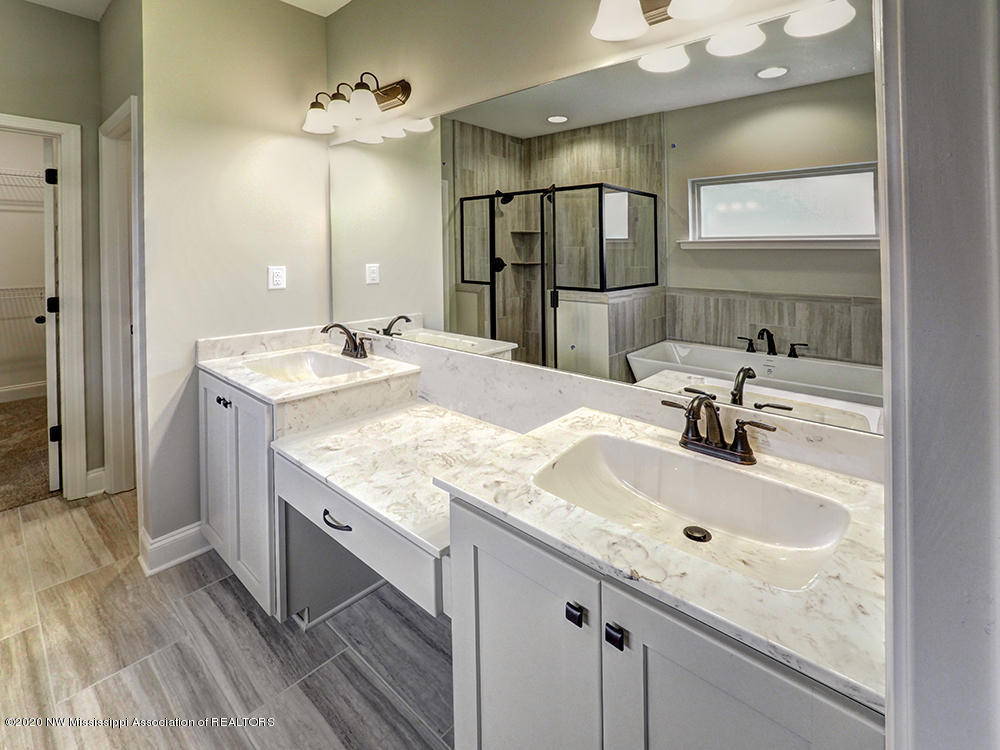 545 Howell Way Hernando, MS 38632 - Photo 22 of 42 BEAUTIFUL MARBLE VANITY