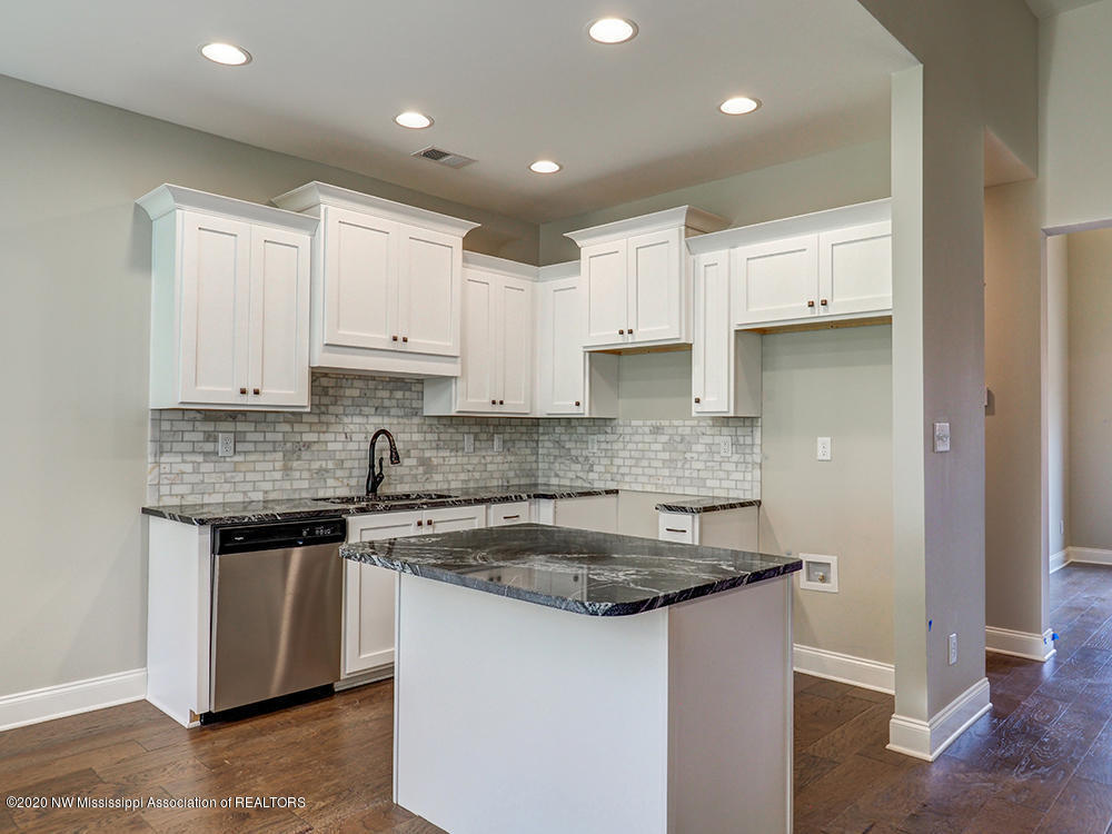545 Howell Way Hernando, MS 38632 - Photo 29 of 42 OPEN FLLOOR PLAN