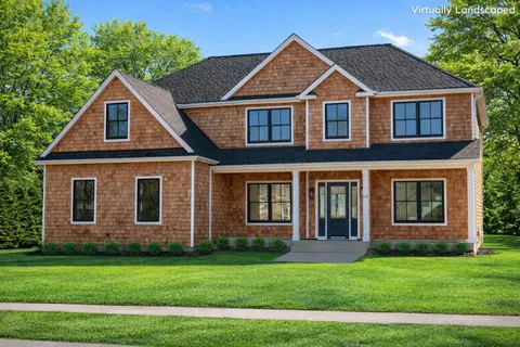 $2,350,000 | 14 Bay Avenue, East Quogue, NY 11942